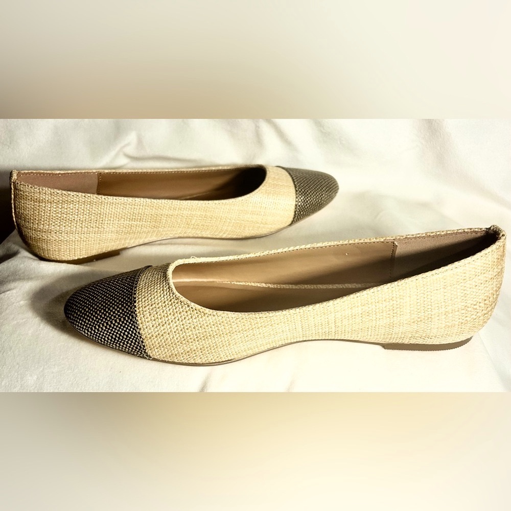 Kensie Women’s Allie Comfort Round Toe Ballet Flat. Size 8